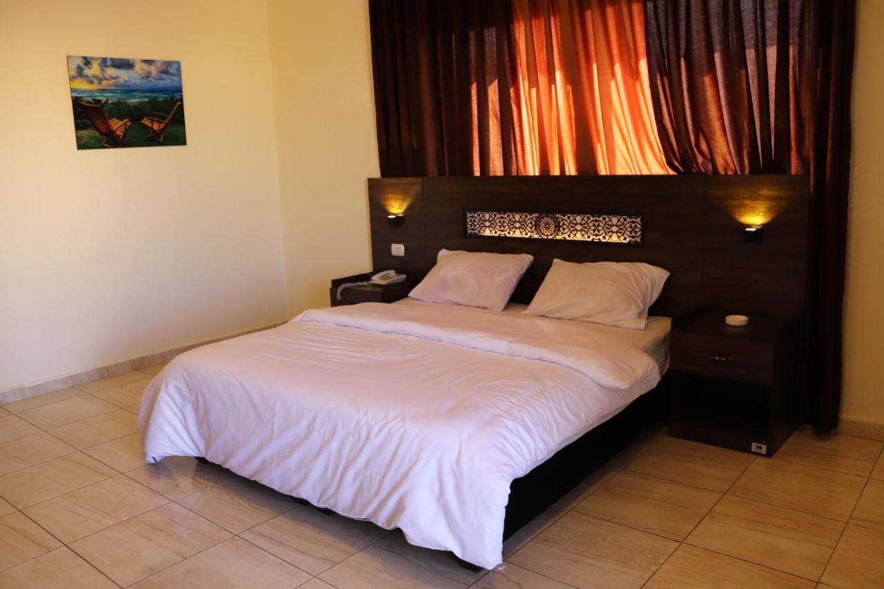 Eden Aqaba Hotel Ngoại thất bức ảnh
